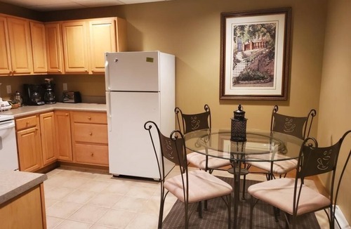 Boyne Falls Condo | Disciples Ridge Condo, Just off Fox Run Court, Sleeps 16. Three bedrms-loft