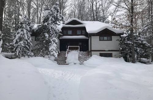 Boyne Falls Condo | Disciples Village Slopeside on Boyneland