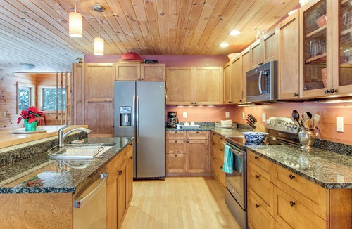 Forbes Cabin | Dock & Foosball: Esquagama Lake Family Cabin
