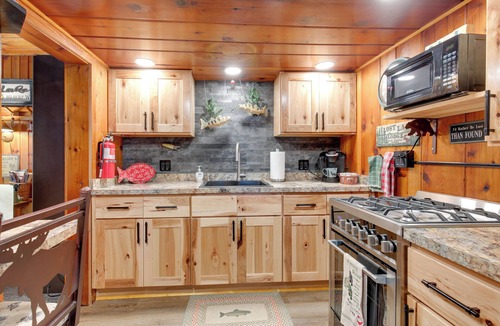 St Germain Cabin | Dock, Lake & Beach Access! St Germain Duplex Cabin