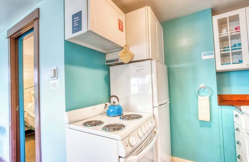 Downtown Cannon Beach House | Dog-Friendly Beach Cottage with Free WiFi - a Block from Beach