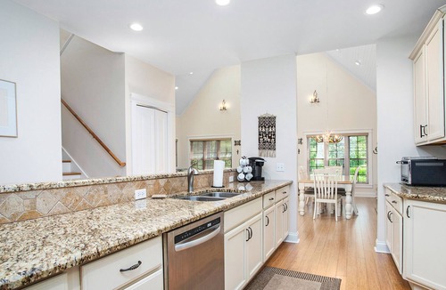 New Buffalo House | Dog-friendly cottage w/private hot tub, high-speed WiFi, washer/dryer, firepit