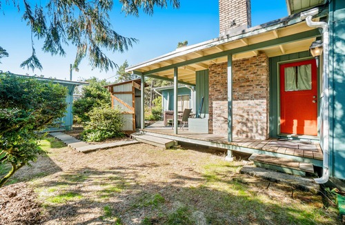 Tierra Del Mar House | Dog-friendly home with hot tub, fireplace, & game room - steps to beach