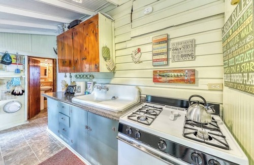 Grand Isle House | Dog-Friendly Lakefront Home with WiFi, Private Dock & Firepit