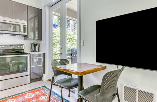 Stevenson House | Dog-friendly studio with river view, patio, grill, & shared W&D