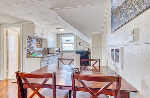 Rockaway Beach Cabin | Dog Friendly Triplex 3 private apartments Easy Walk to the Beach and Town