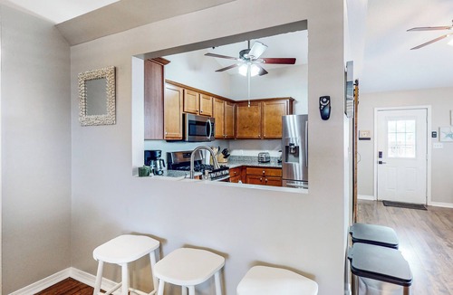 Niceville House | Dog-Friendly Yard! Retreat 11 Mi to Destin & Beach