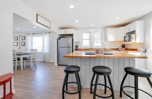 Rogers City House | Dom Rodzinny Lakeview Getaway - Walk to Lake Huron