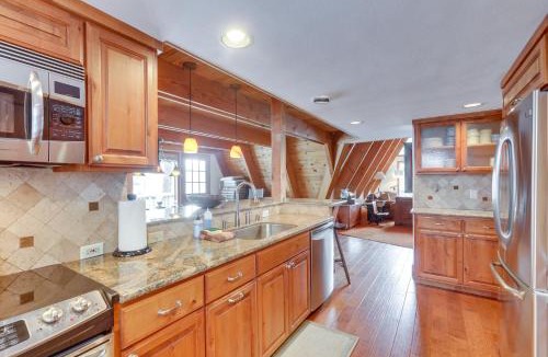 Truckee House | Donner Lake Views: Rustic Truckee Cabin!