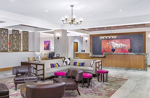 Wetmore Hotel | DoubleTree by Hilton San Antonio Northwest