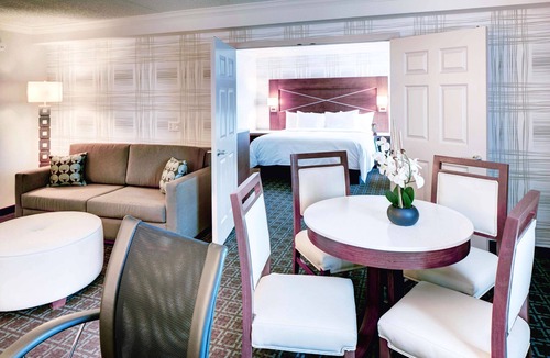 Madison Hotel | DoubleTree by Hilton Madison Downtown