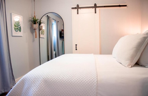 McMinnville Hotel | Douglas On Third