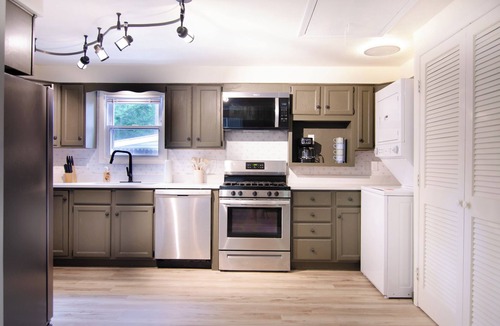 South Bend House | Dover Den in the Bend - Hot Tub and Pet Friendly!