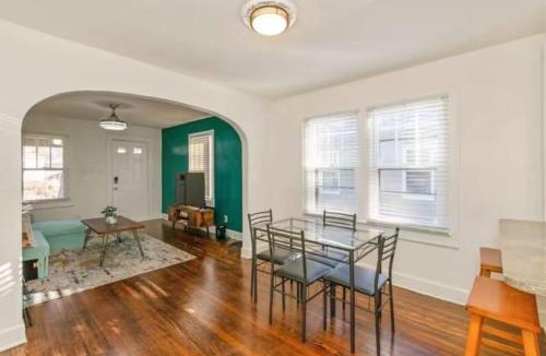 Indianapolis House | Downtown 2 BR Retreat Discounts for Longer stays