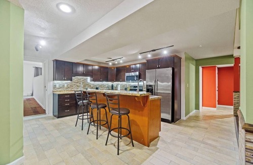 West Central Apartment | Downtown Apartment 4 in Historic Mansion | Ping-Pong & Parking