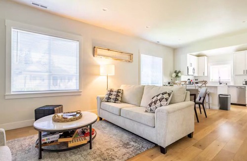 Hough House | Downtown Charm Meets Waterfront Walk to Everything