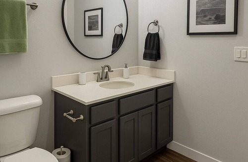Downtown Eau Claire Apartment | Downtown Eau Claire 1BR on S Barstow