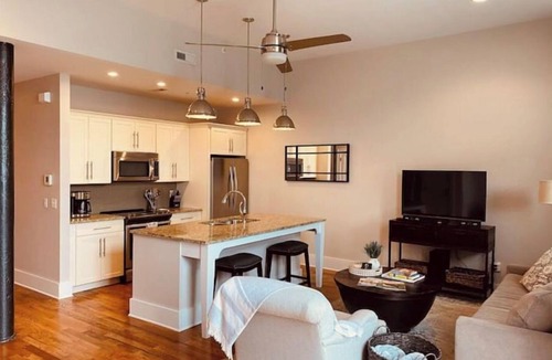 Knoxville House | Downtown Getaway with Gated Parking & Two King Size Beds!