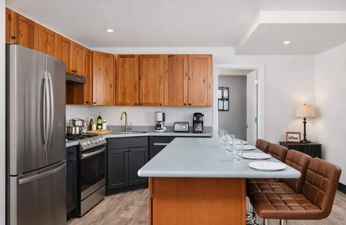 Appleton Condo | Downtown Modern Appleton Loft with Free Parking