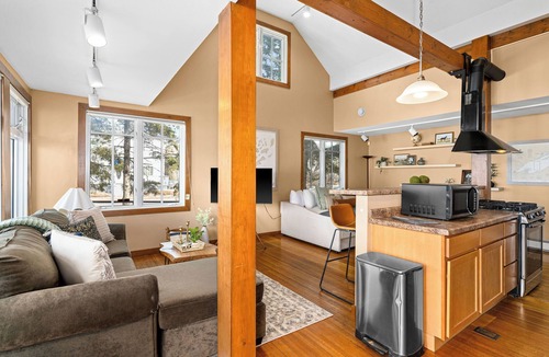 Park Point Apartment | Dragëstil Park Point Aparthōtel | Boutique Collection by Heirloom