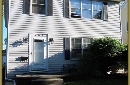 Toledo Apartment | Dragons Roost a cheerful 2 bedroom home in Toledo