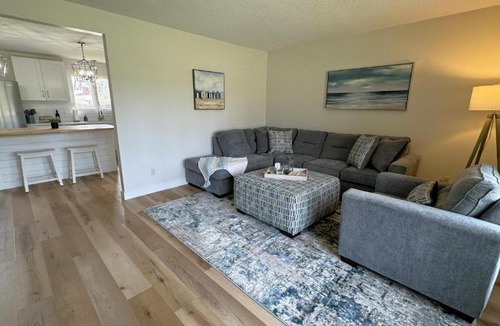 Stevensville House | Drift Away Den