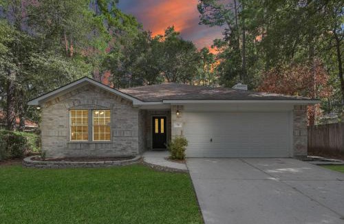 College Park House | Drifting Shadows