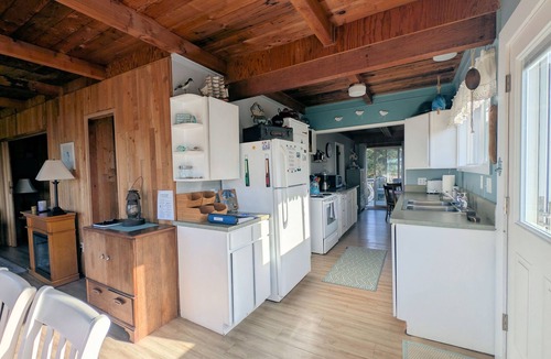 Florence Cabin | Driftwood Heights at Heceta Beach