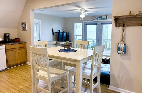 Toledo Apartment | "Driftwood Point" Sunrise Views!