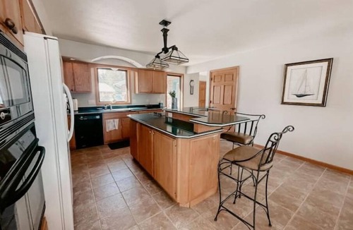 Upper Peninsula Michigan House | Dunwandrin Lake Superior Beach House in Marquette
