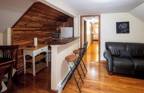 West New Haven House | E&E Spacious Home Retreat - Near Yale and Downtown