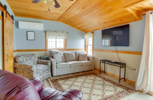 Chazy House | 'Eagles Rest' Peaceful Cottage on Lake Champlain