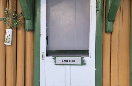 East Tawas Cabin | East Tawas 1 bedroom Barberry cabin