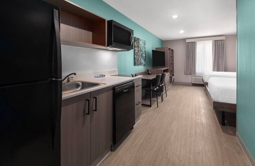 Fort Worth Hotel | Echo Suites Extended Stay by Wyndham Fort Worth Alliance