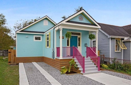 Florida Area Cottage | Eclectic Bywater Beauty