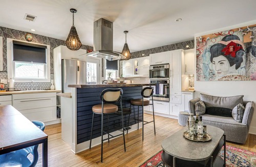 University District House | Eclectic Duplex in the Heart of High Point Terrace