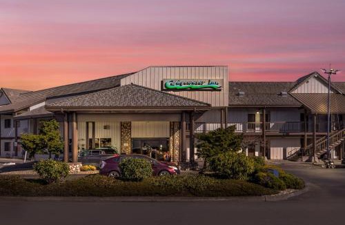 Coos Bay Hotel | Edgewater Inn and Suites, an Ascend Collection Hotel