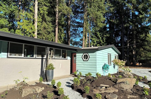 Pine Park Neighborhood House | Edmonds Way Get Away