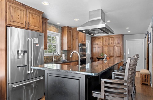 Carlsville House | Egg Harbor Retreat 5BR Warm, Spacious Retreat