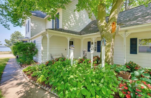 Alden Cottage | Elegant 1905 Home: Steps to Torch Lake & Dtwn
