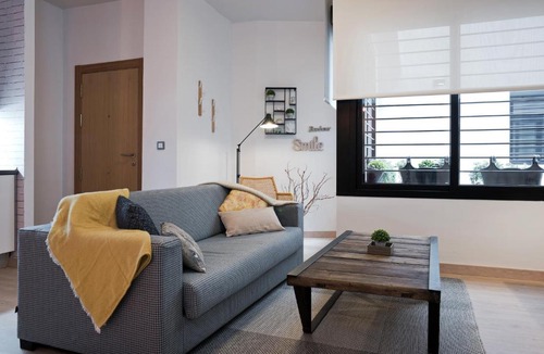 La Merced Apartment | Elegant apartment with community pool & parking - Center