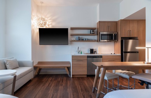 Richardson Hotel | Element by Marriott Dallas Richardson