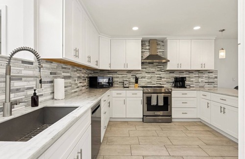 Barclay Place House | Elevated Desert Escape | Heated Pool Putt Green