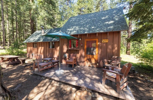 Blairsden-Graeagle Cabin | Elevated Eagle’s Nest Cabin at Camp Layman | Spacious Mountain Overlook