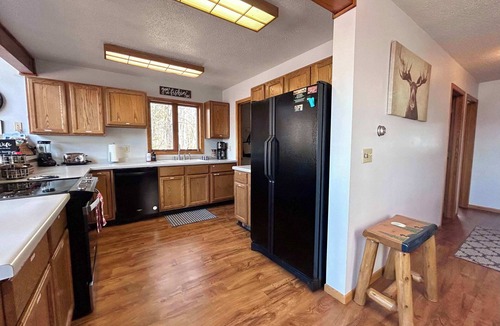 Bergland House | Elk House Hideaway on Lake Gogebic~Hot Tub & Sauna