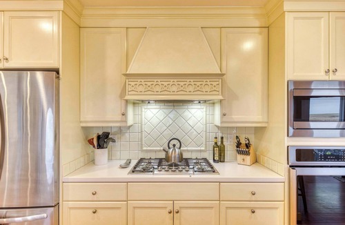 Gearhart House | Elk Ridge - Lux Oceanfront Family Retreat Hot Tub