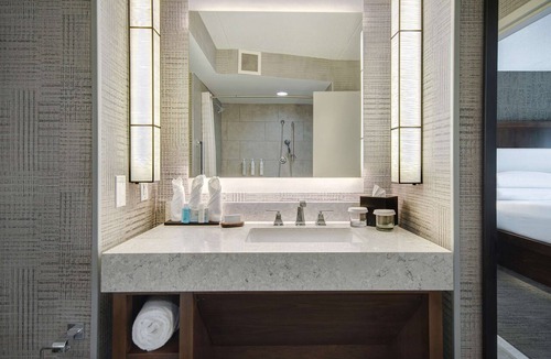Romulus Hotel | Embassy Suites by Hilton Detroit Metro Airport