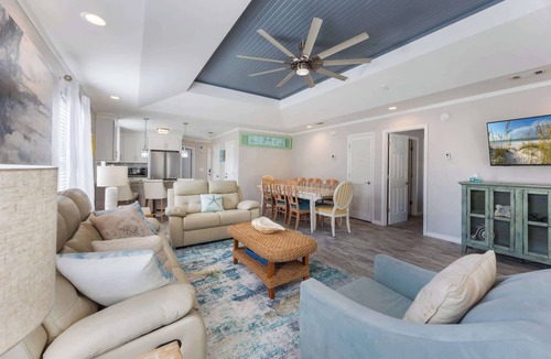 Clipper Cove House | Emerald Escape-Private Pool-Golf Cart Deals