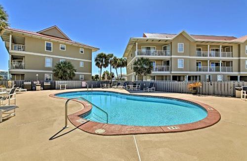 Navarre Beach House | Emerald Hideaway Renovated Condo in Navarre Beach