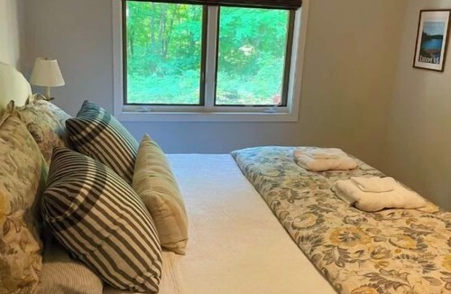 Baileys Harbor Cabin | Enjoy the water and the woods on Kangaroo Lake in Baileys Harbor, WI.